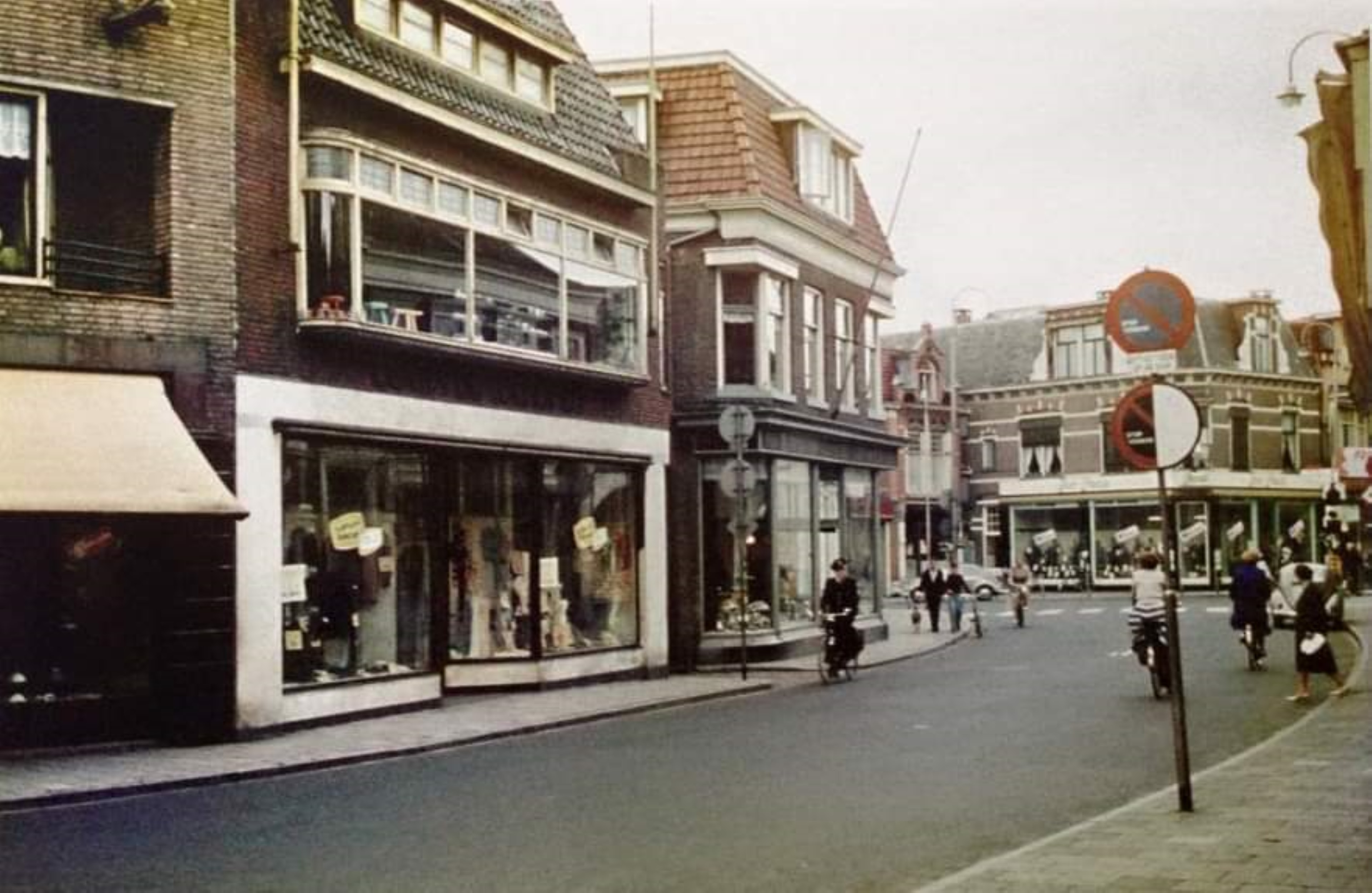 Acaciaplein vanaf de Nachtegaalstraat